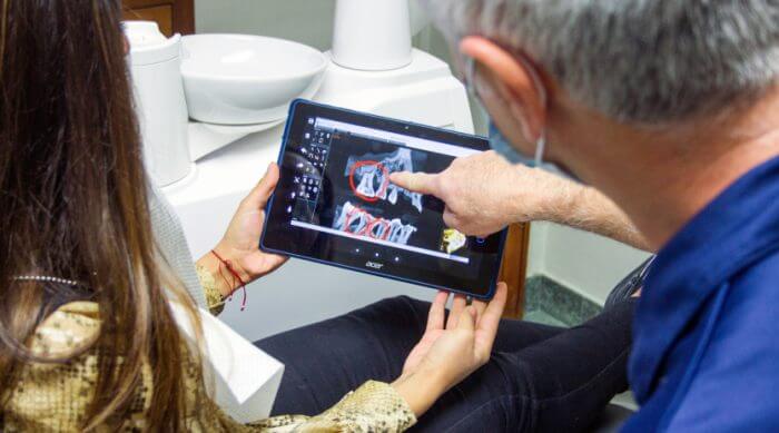 Как правильно ухаживать за кухонной мебелью из МДФ и массива дерева